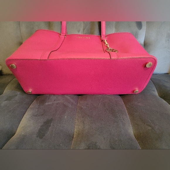Michael Kors Pink Tote Large - Picture 3 of 4